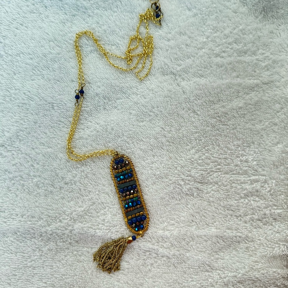 Makamol necklace